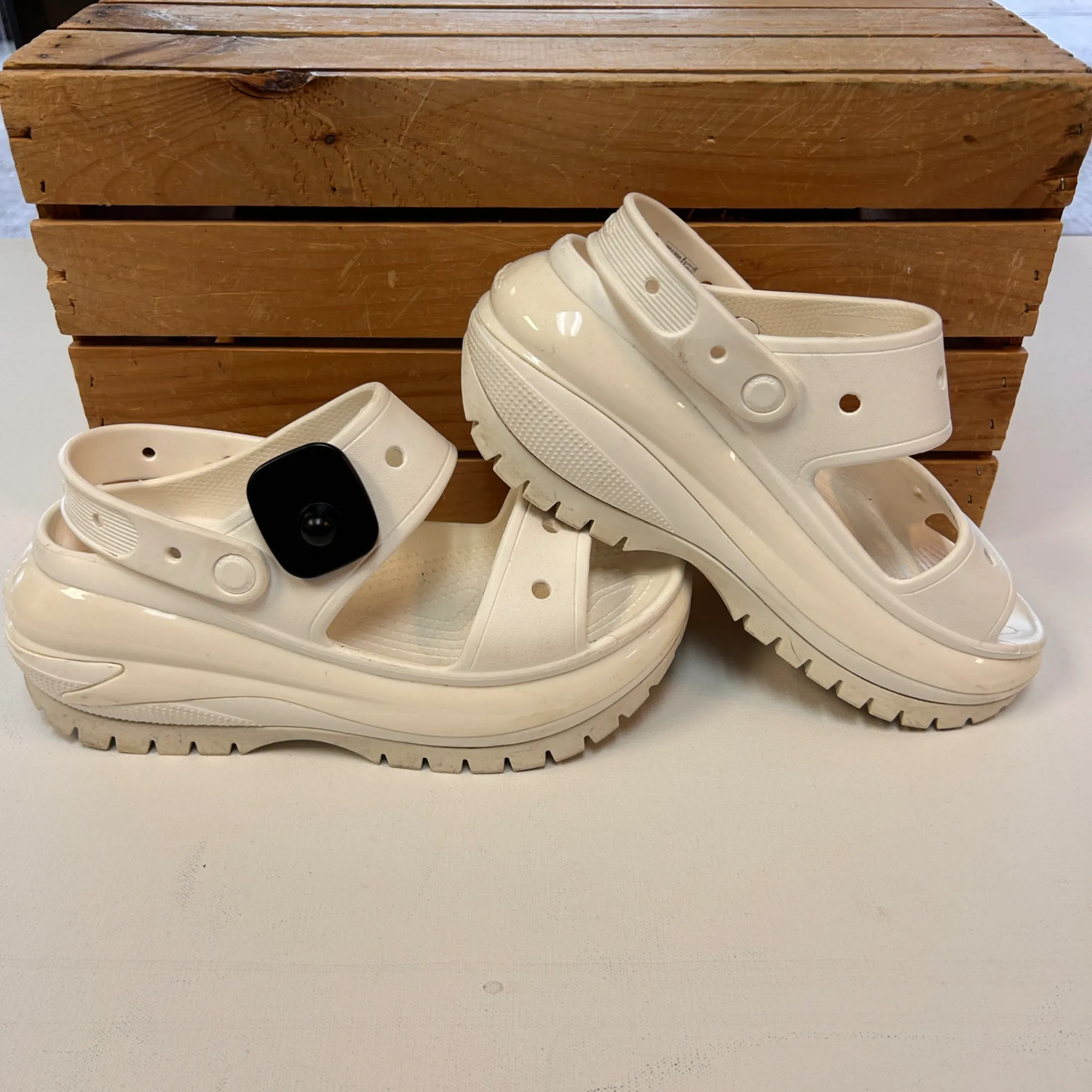Crocs Casual Shoes Womens 10
