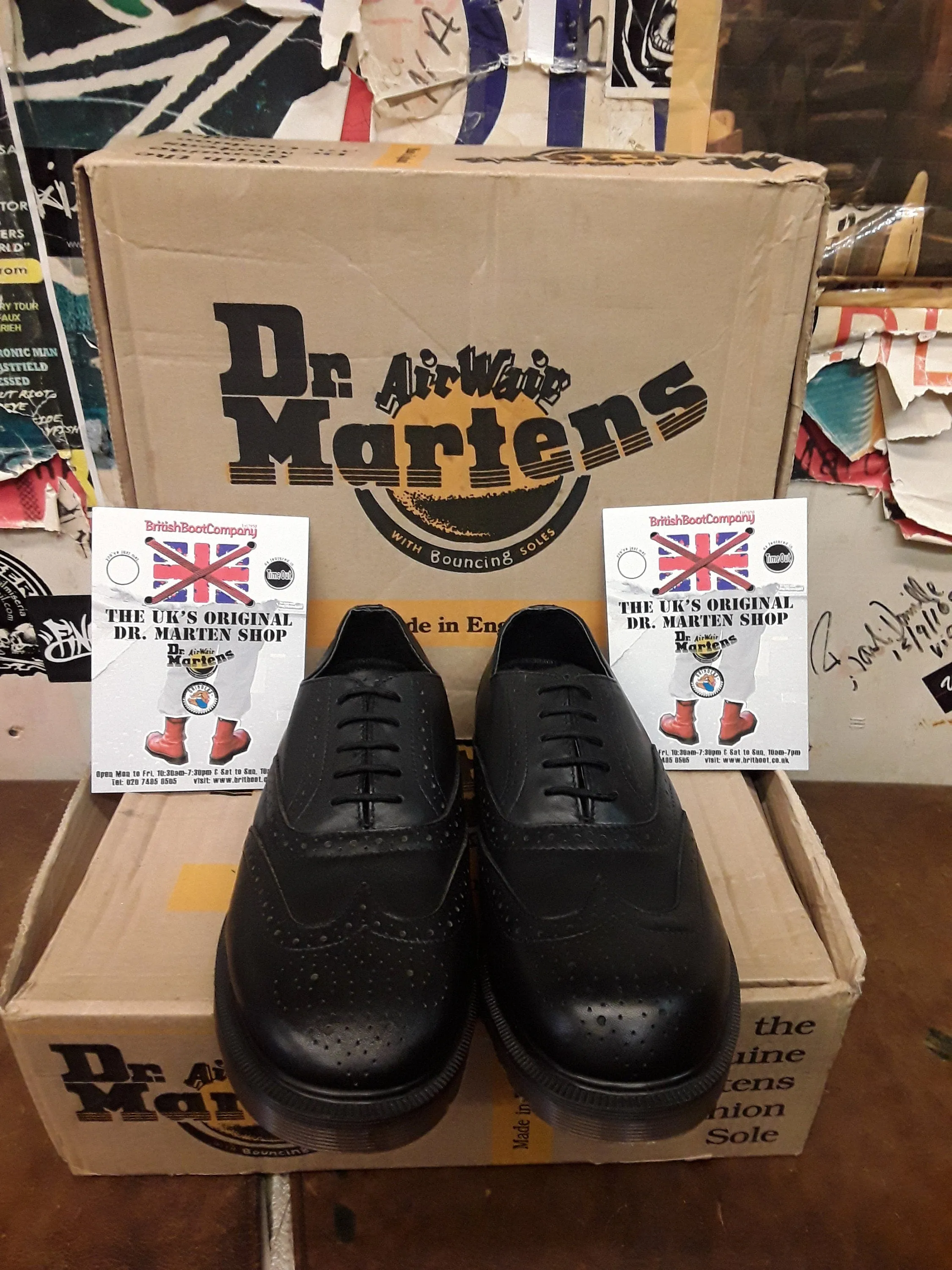 Dr Martens 9475 Black Waxy Brogue Size 7