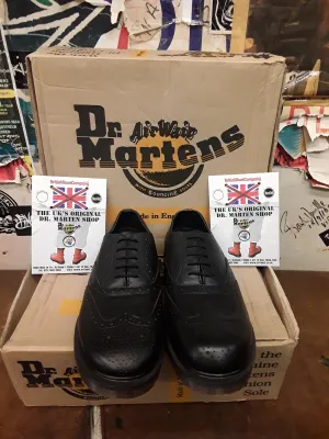 Dr Martens 9475 Black Waxy Brogue Size 7
