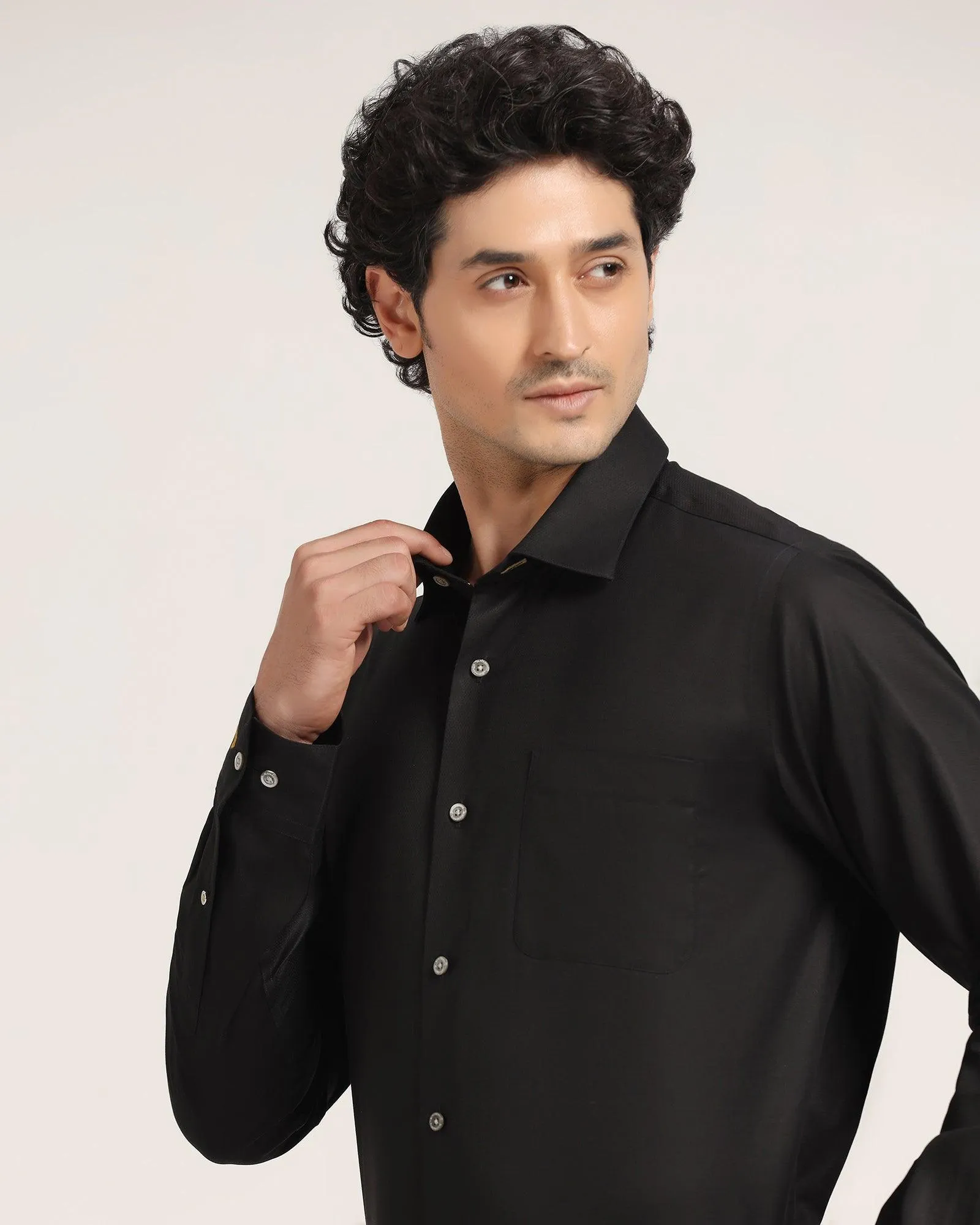 Luxe Formal Black Solid Shirt - Wonder
