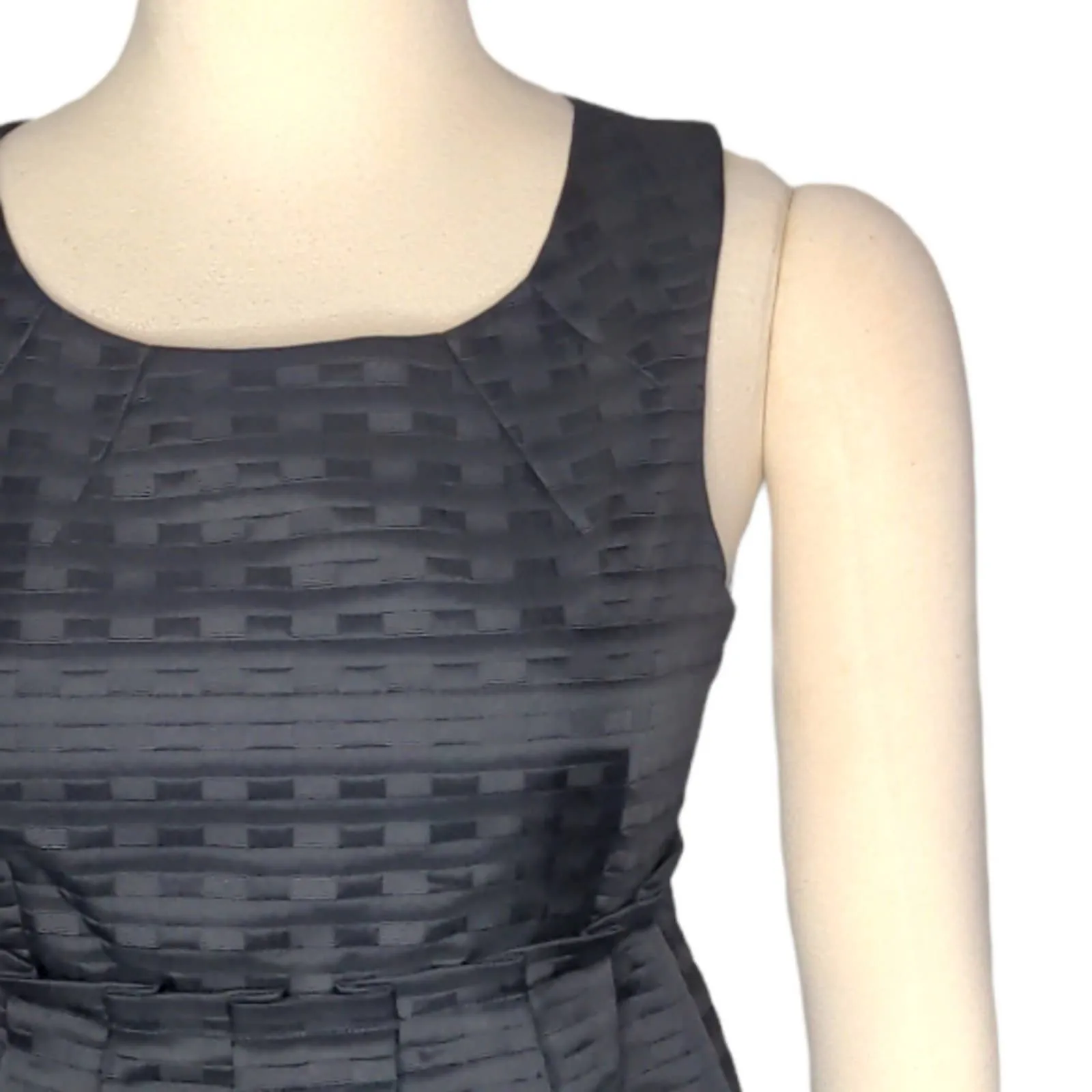 MAX AND CLEO Little Black Cocktail Dress Pleated Textured Pockets size 6