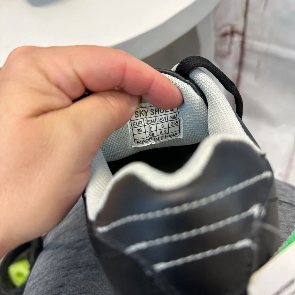NWT SKY SHOES BLACK GREY FUNCTION SHOES SIZE 8.5 TC3