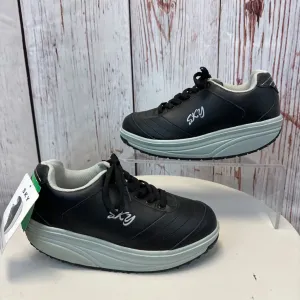 NWT SKY SHOES BLACK GREY FUNCTION SHOES SIZE 8.5 TC3