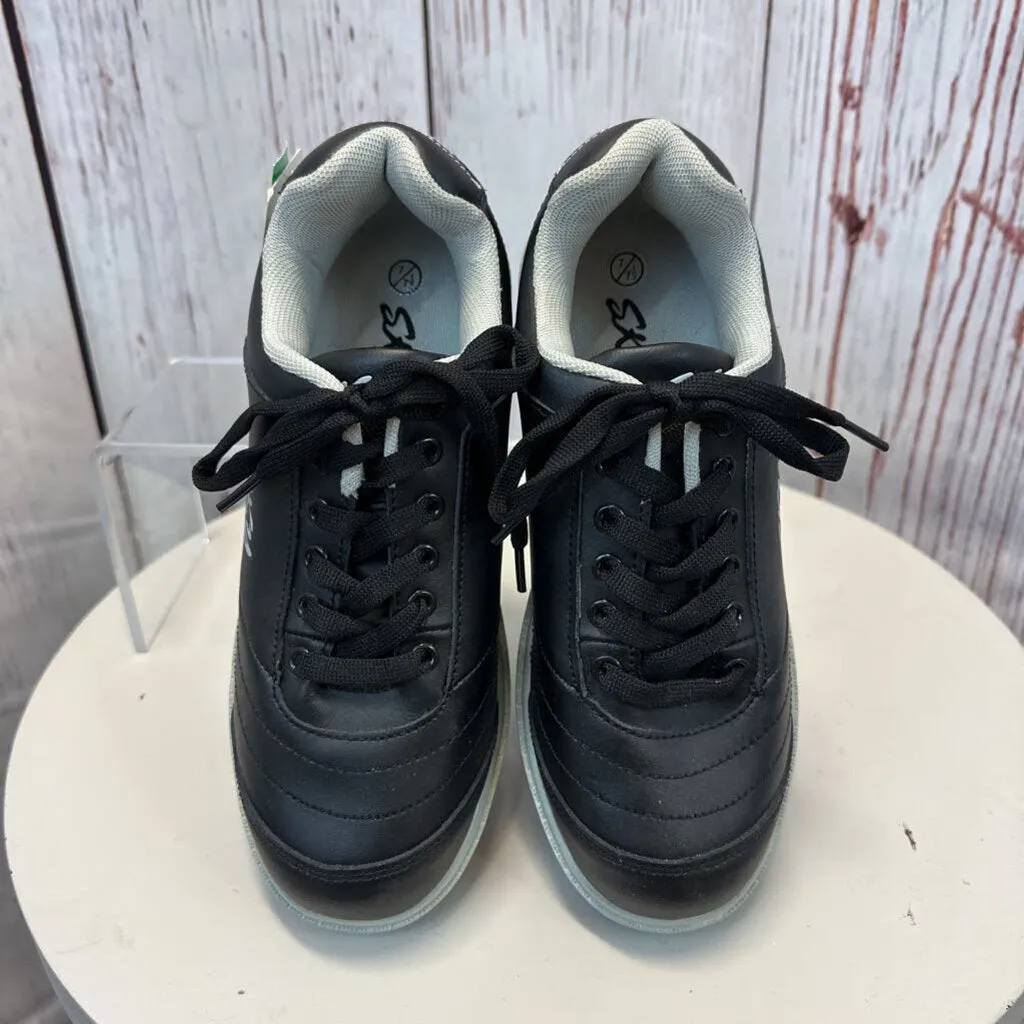 NWT SKY SHOES BLACK GREY FUNCTION SHOES SIZE 8.5 TC3