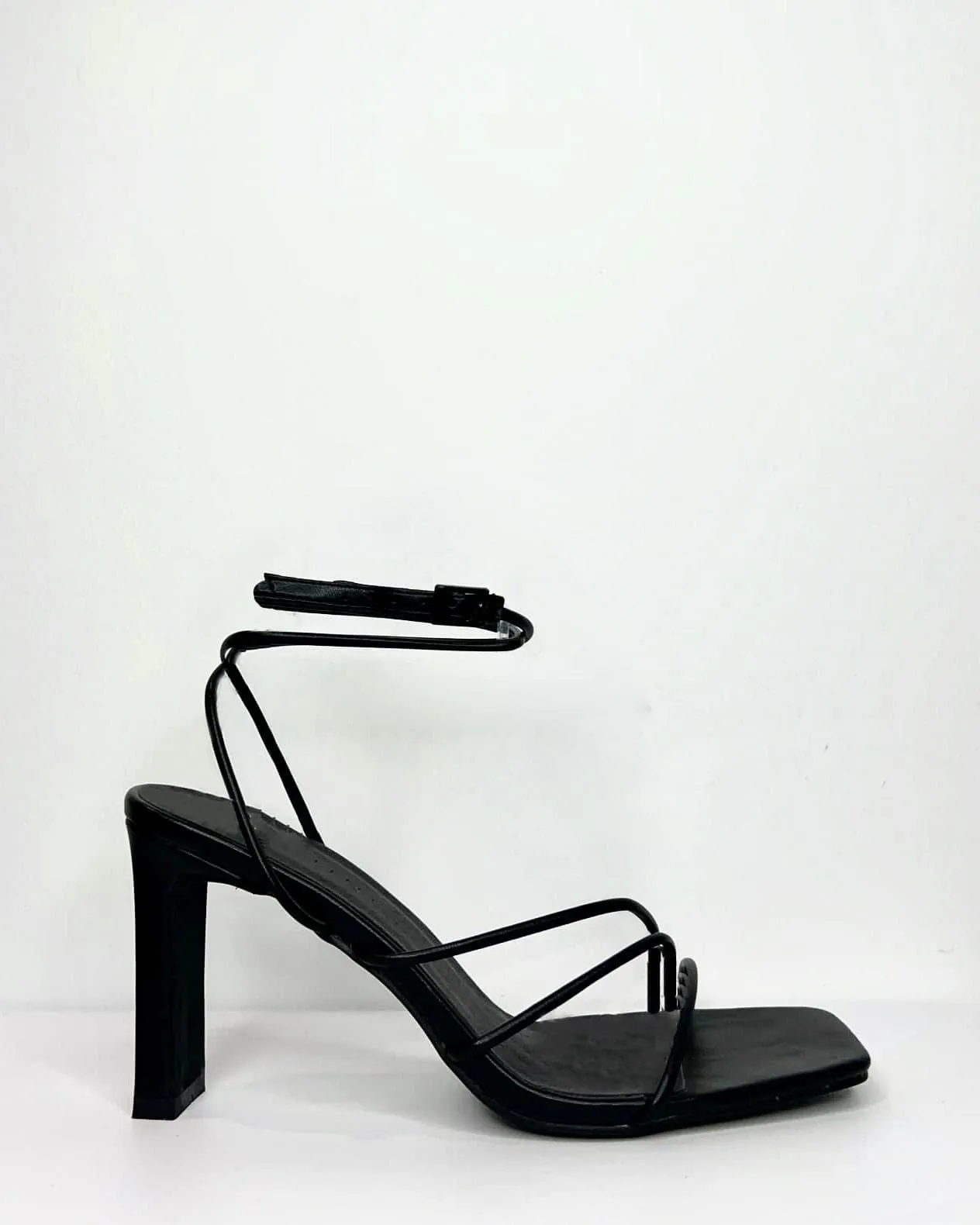 Orilla Heels - Black